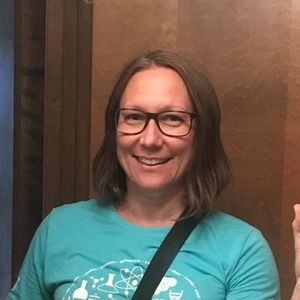 Meet your Posher, Amy